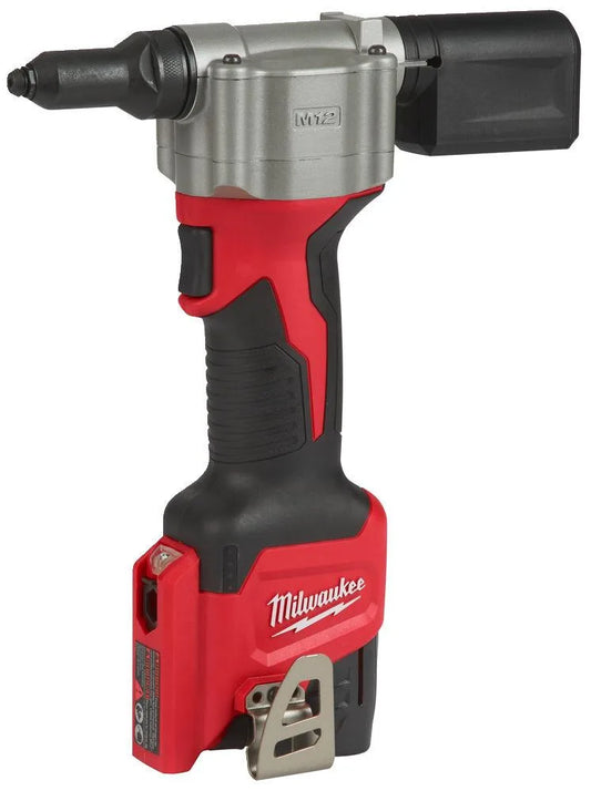 Milwaukee Tool M12 BPRT-201X Pistolet à rivets avec batterie et chargeur