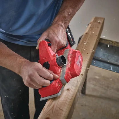 Rabot Milwaukee M18 BP-402C avec batterie et chargeur